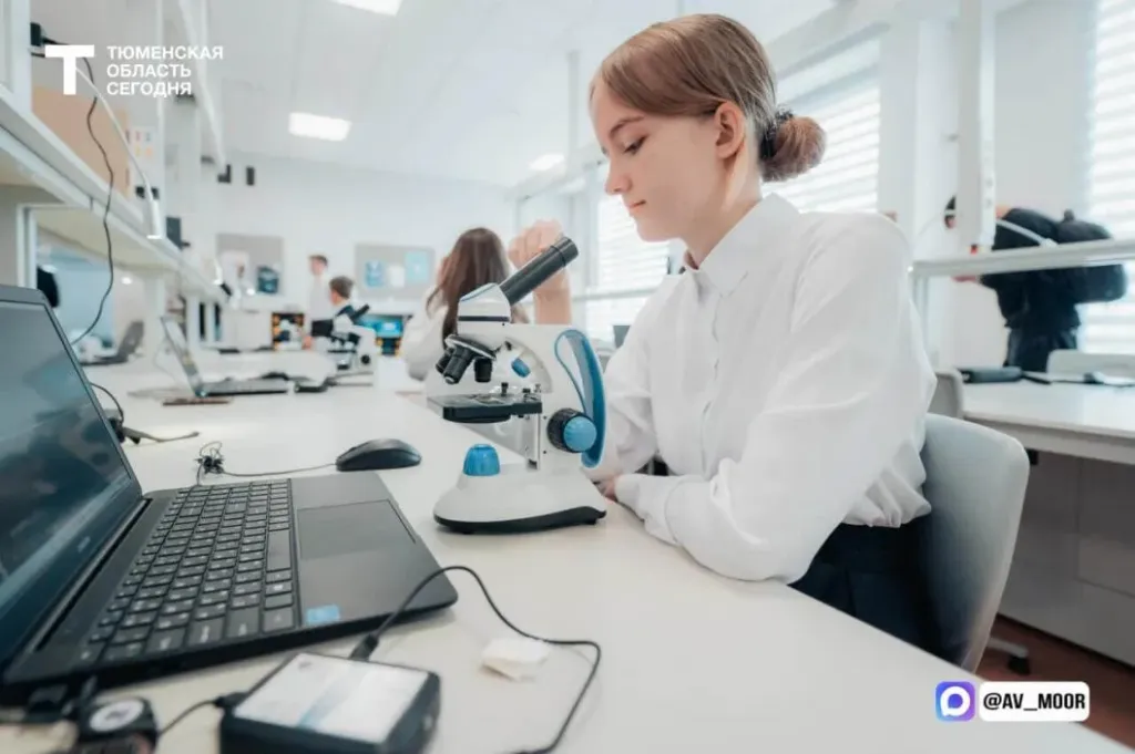 Тюменские школьники могут поучаствовать в конкурсе «Знаешь? Научи!»
