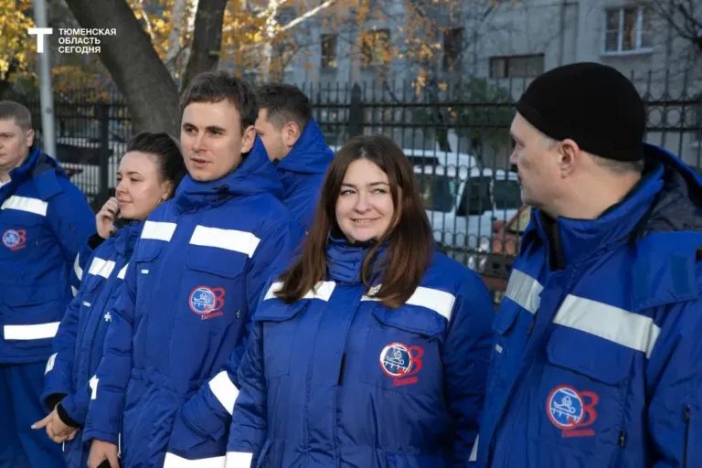В Тюменскую область поступили 12 новых машин скорой помощи